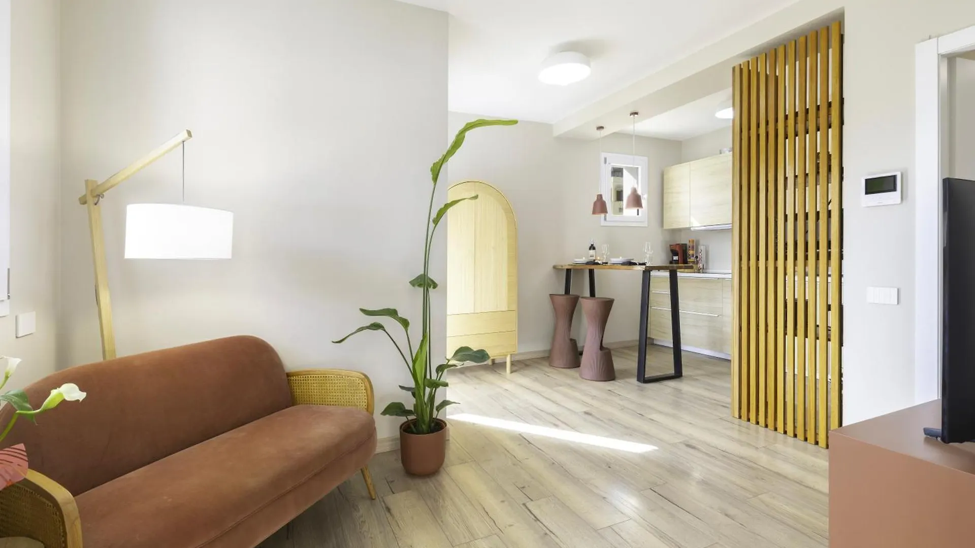Elmas Chapelle Nove - Wabi Sabi Apartment