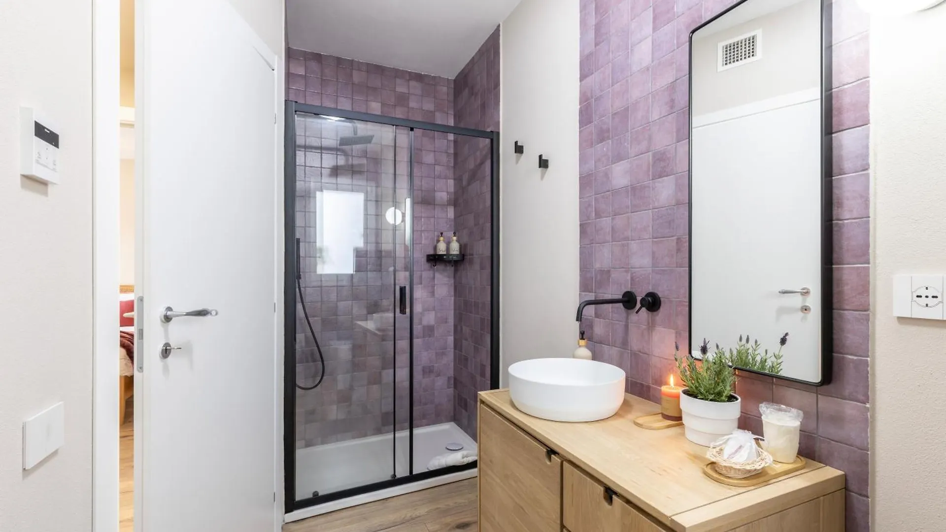 Elmas Chapelle Nove - Wabi Sabi Apartment